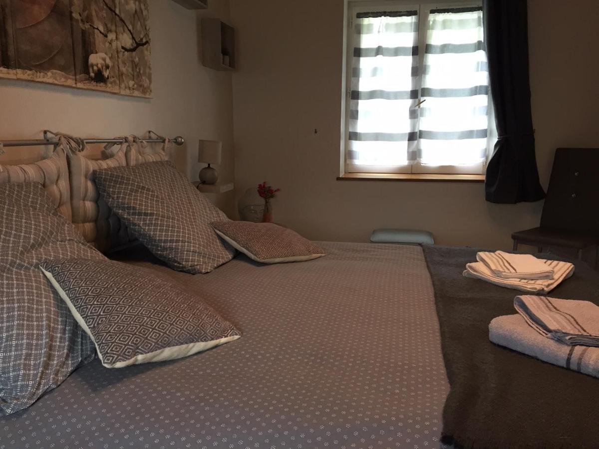 Bed and Breakfast La Ferme Des Ruelles Moigny Esterno foto