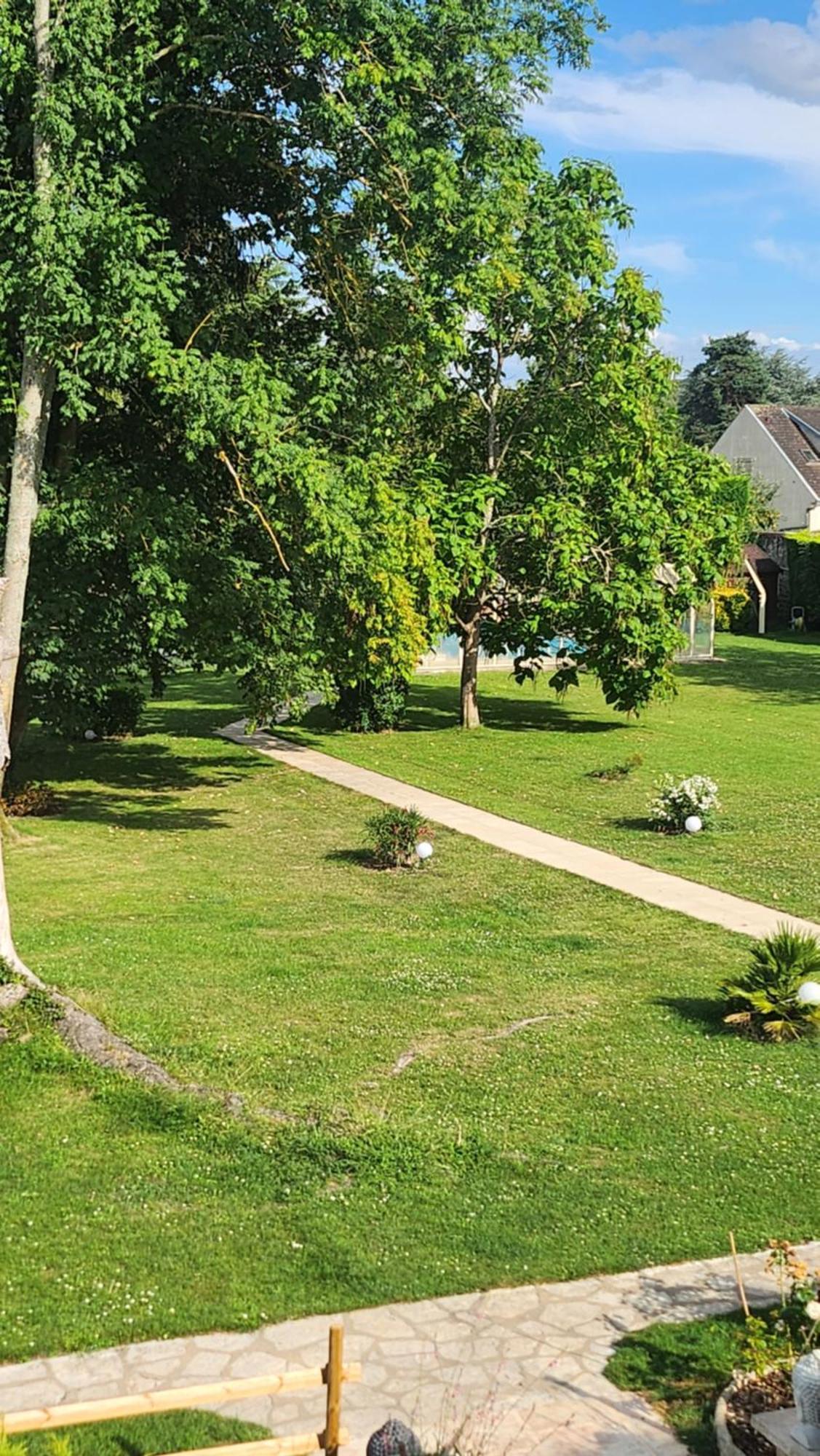 Bed and Breakfast La Ferme Des Ruelles Moigny Esterno foto