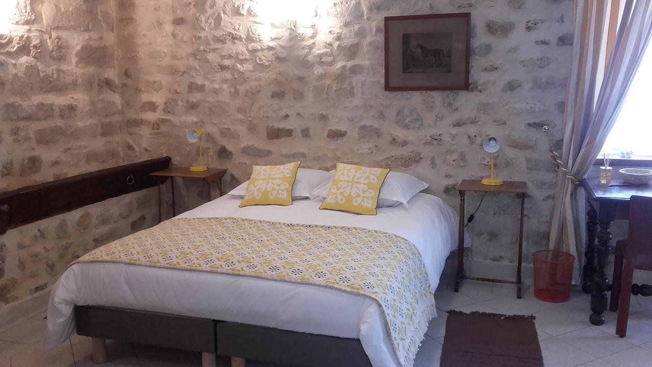 Bed and Breakfast La Ferme Des Ruelles Moigny Esterno foto